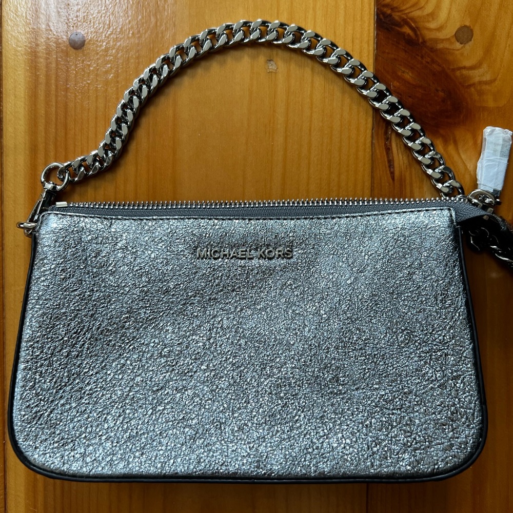 NEW! Michael Kors, silver gray pebbled sparkly purse. Chain strap.